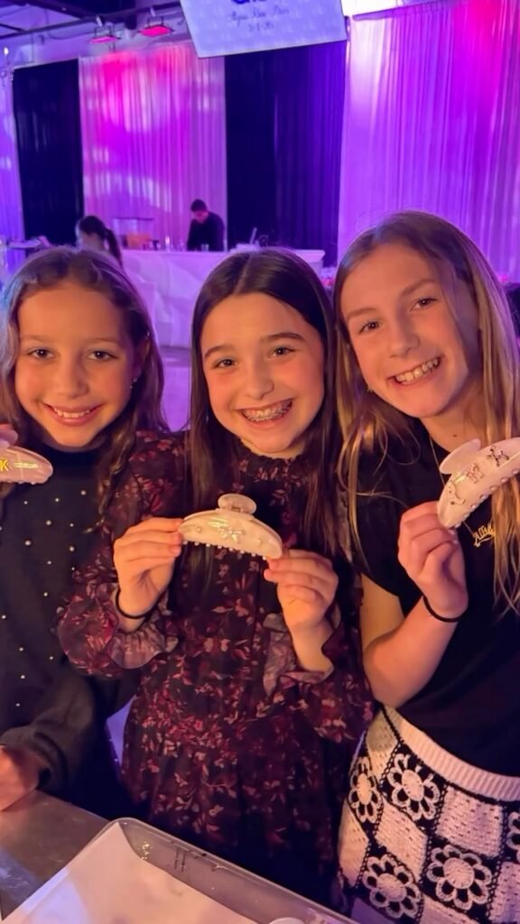 Artzi Events – Claw Clip Charm Bar Guests design their own claw clips with a curated mix of charms, pear